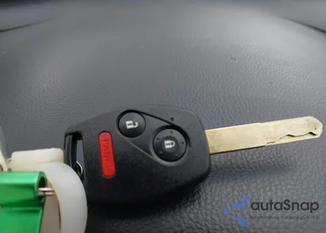 2009 Honda Accord 2.4 Ex-L from USA, damaged, VIN 1HGCS12869A018754